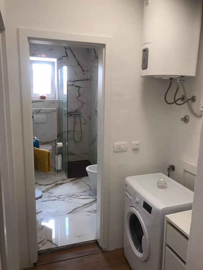 Apartment Plaza - Beach Копер Екстер'єр фото
